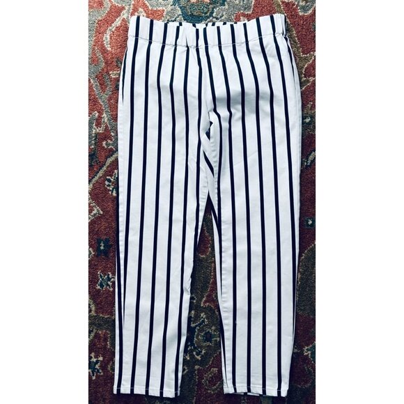 Soft Surroundings Pull On Pants Size M Striped Cropped Tapered Leg Navy White - Picture 5 of 8
